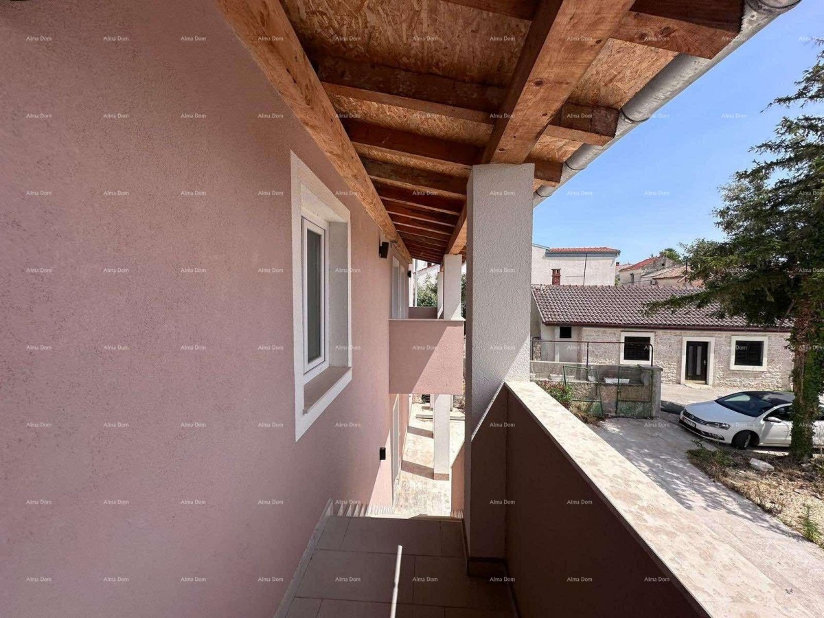 Продается фантастический дом с тремя квартирами в Медулине! 11