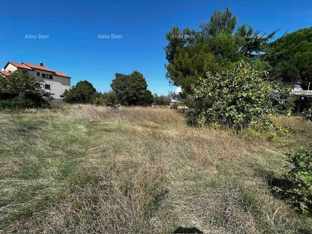 Prodaja stare istarske kuće sa velikom građevinskom parcelom od 1917 M2!!!  Valbandon 8