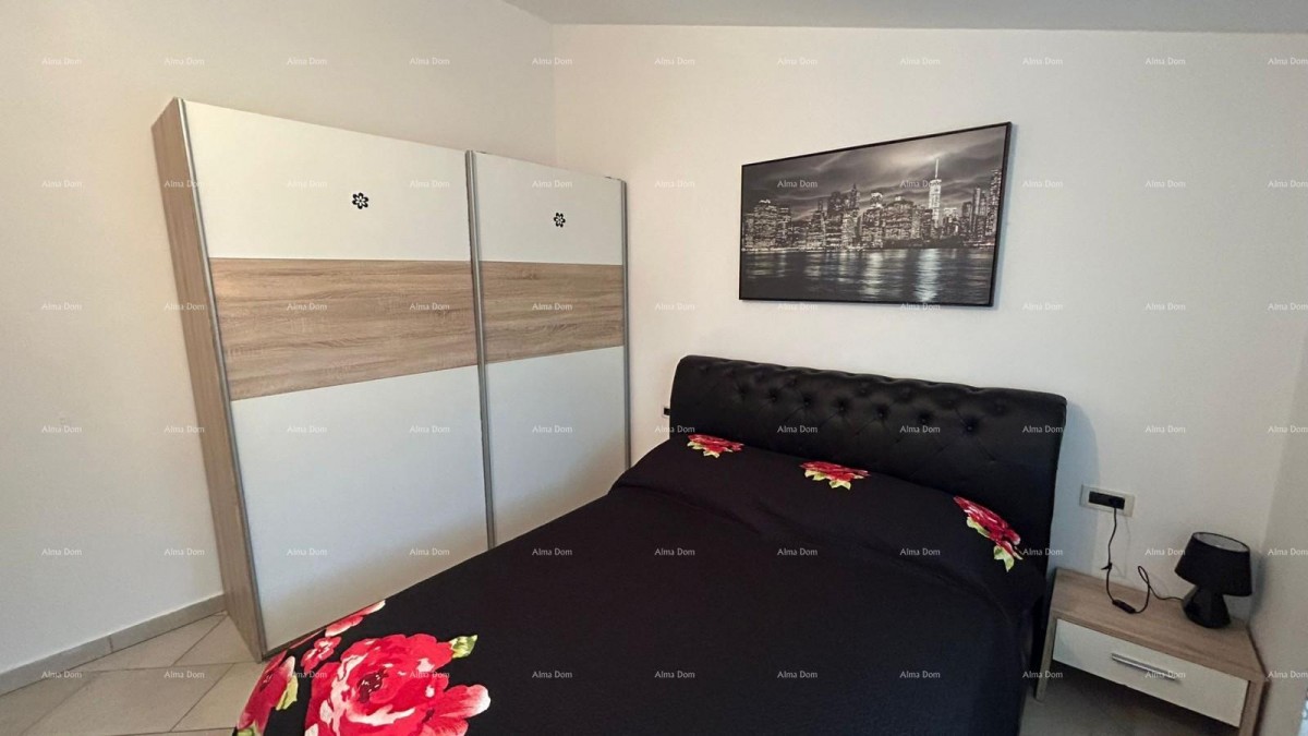 Prodajemo kuću sa više apartmana i bazenom. Pula Veli vrh. 15