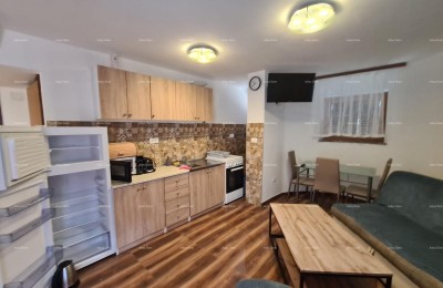 In vendita casa con due appartamenti – Fažana