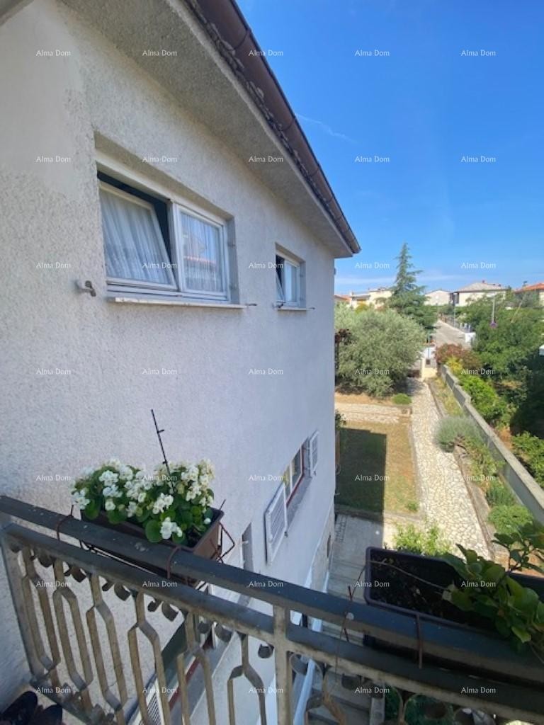 Velika samostojeća kuća. Pula. Veli vrh. 7