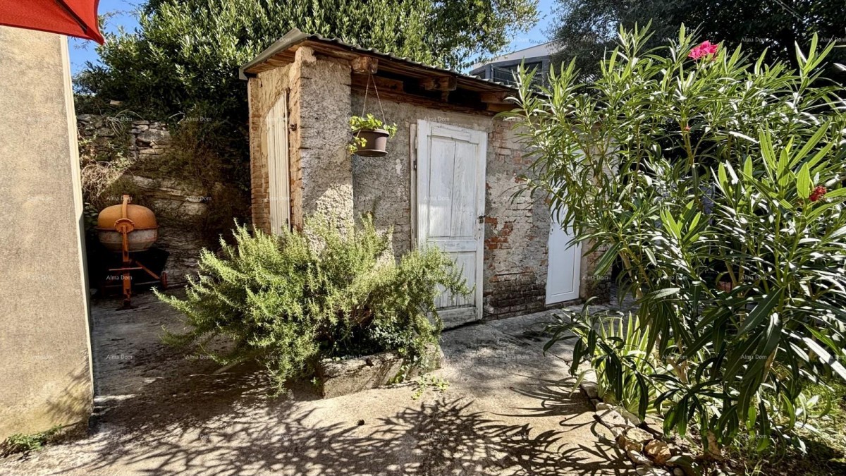 PULA, center – sale / apartment 55 m² with garden and parking space 16