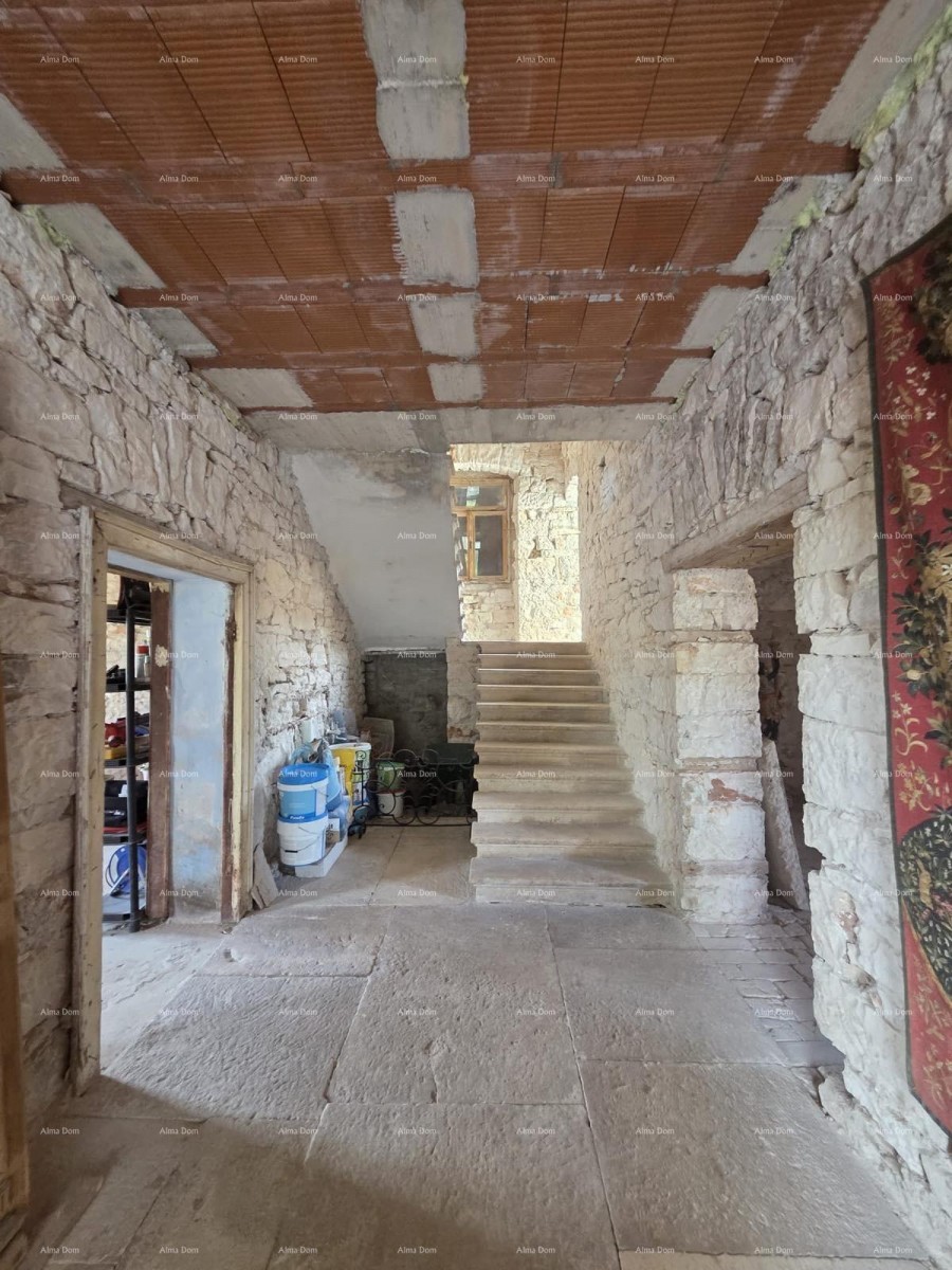 KUĆA U MUTVORANU – 300+ m² IN ZEMLJIŠČE 2.980 m² 14