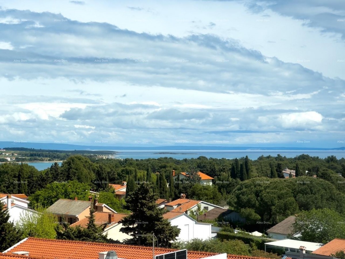 Vendiamo un appartamento con una bellissima vista sul mare! Premantura! 29