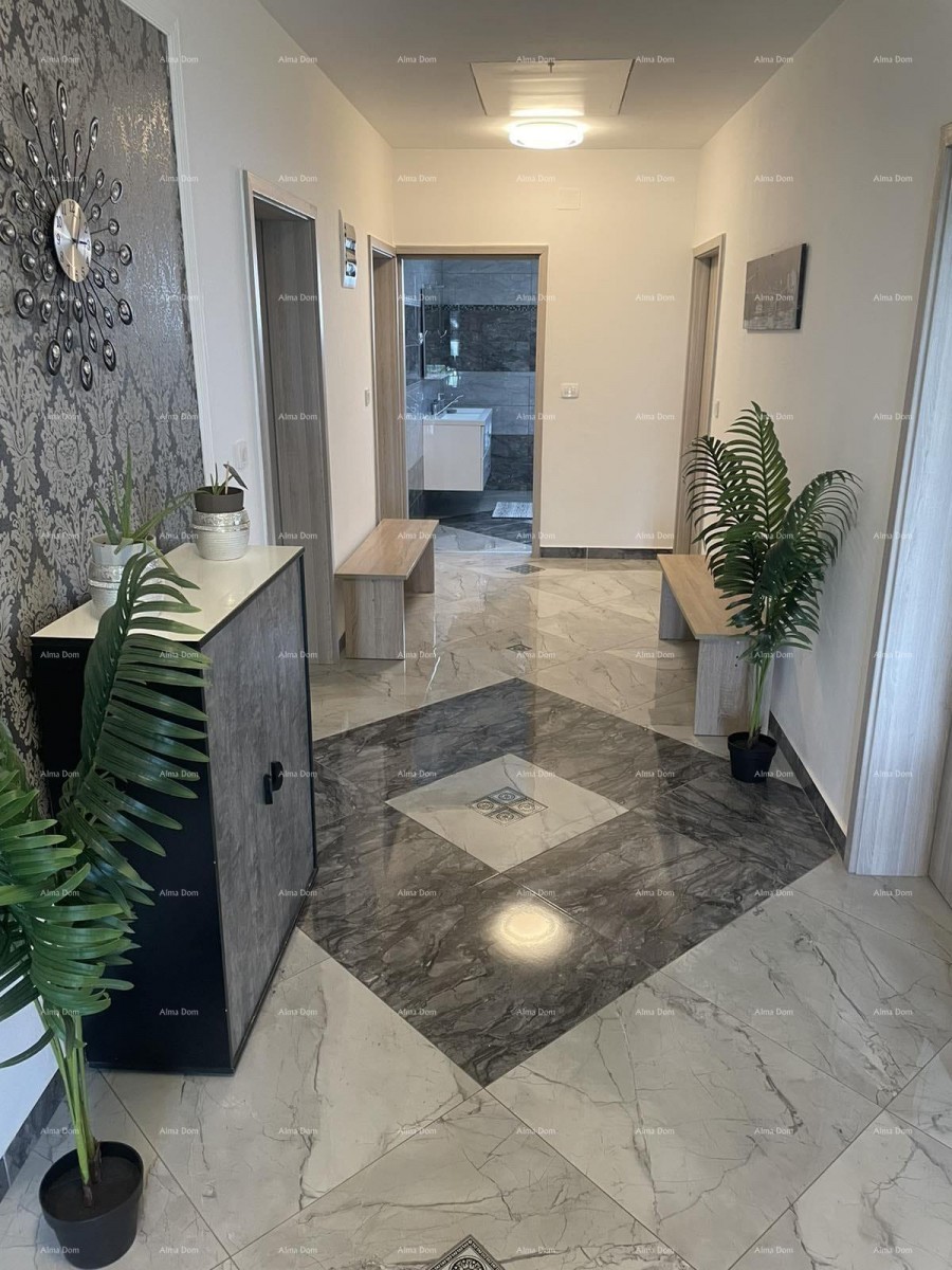 Prizemnica s velikim vrtom 10