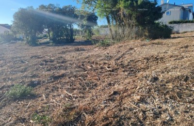 Veli Vrh, Pula, Terreno edificabile di superficie 681 m²