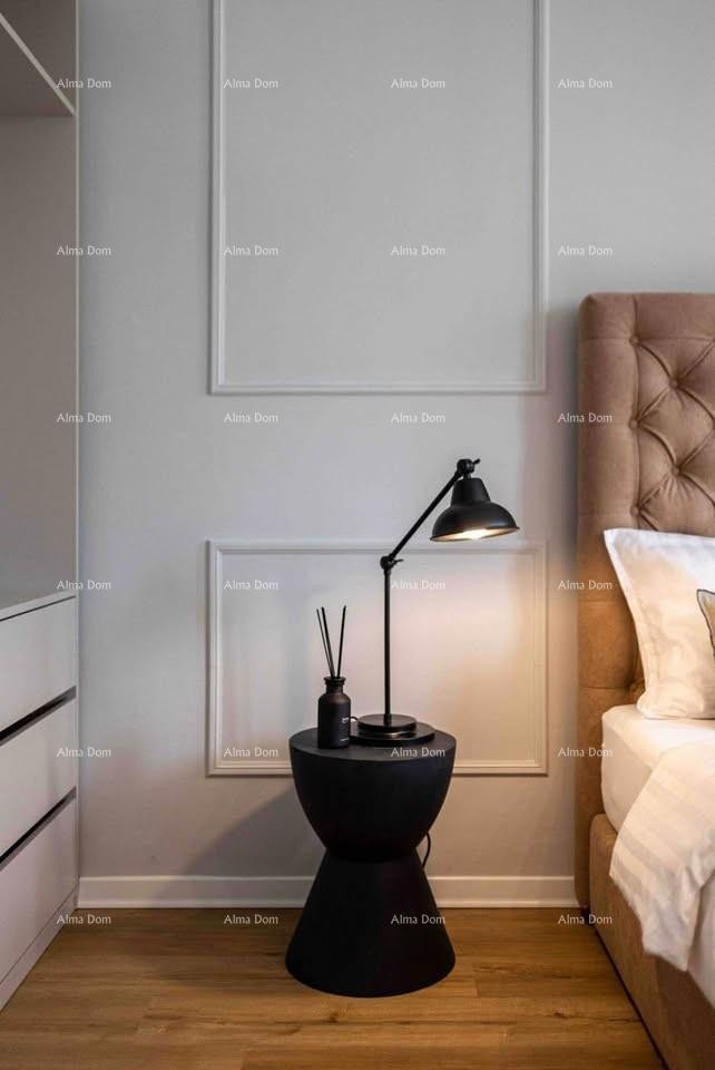 For sale: designer apartment in the city center. 9