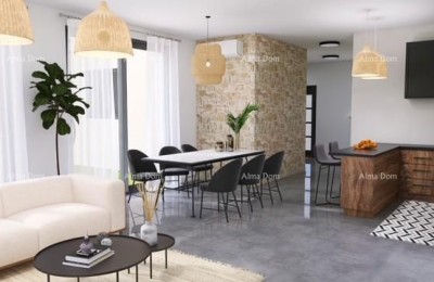 Продается современная вилла с бассейном, Марчана