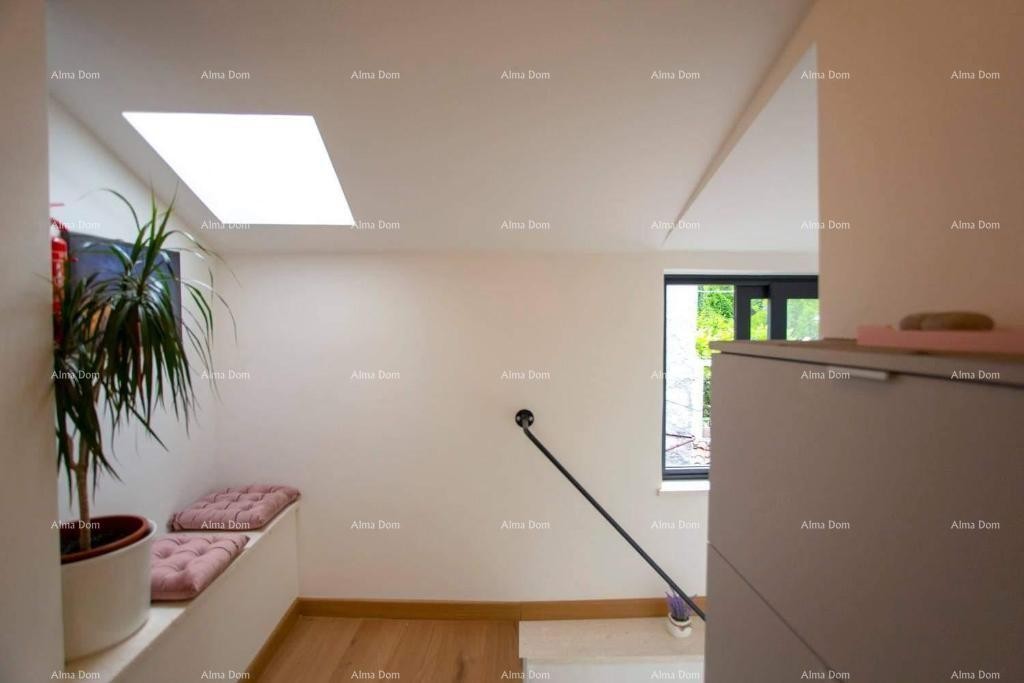 Prodaja - Elegantno urejen dvoetažni stan v stari jedrišču mesta, Rovinj! 22