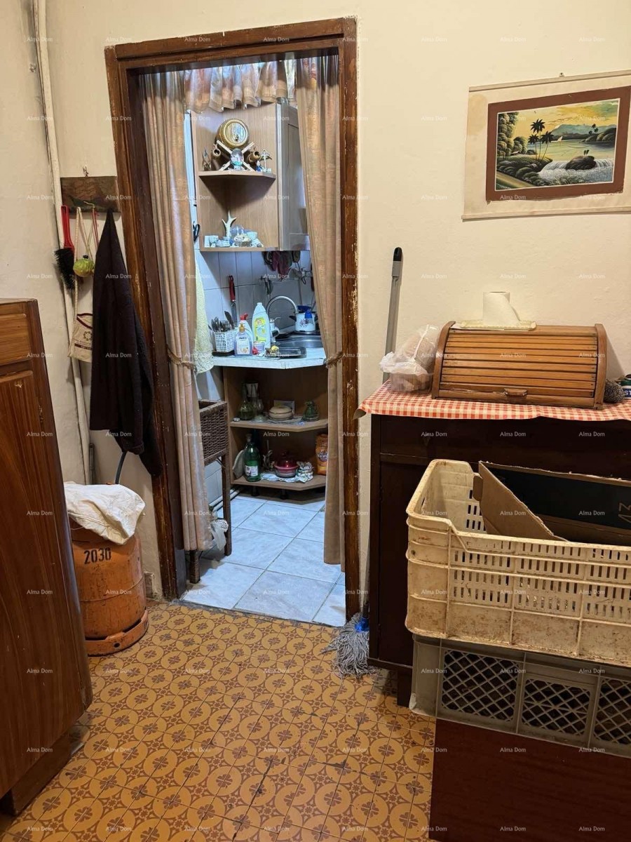 Prodamo hišo z dvoriščem v neposredni bližini centra, Buje! 20