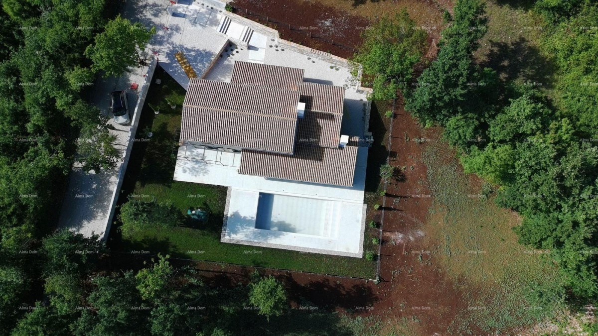 Продажа - просторный дом с бассейном в стадии строительства, близость к Пазину! 7