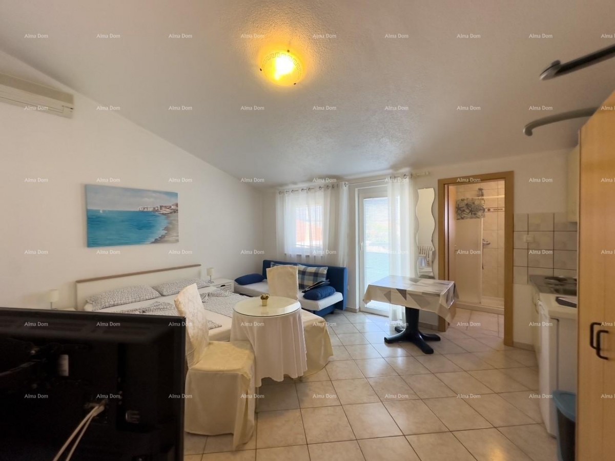 MEDULIN!  Studio apartmen na drugom katu etažirane zgrade. 3