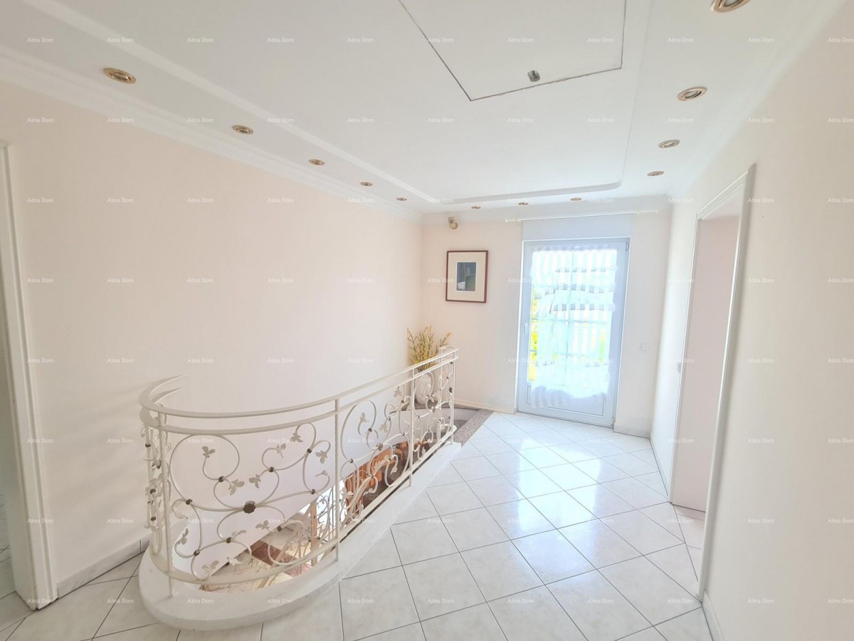 Detached family house near the sea! 9
