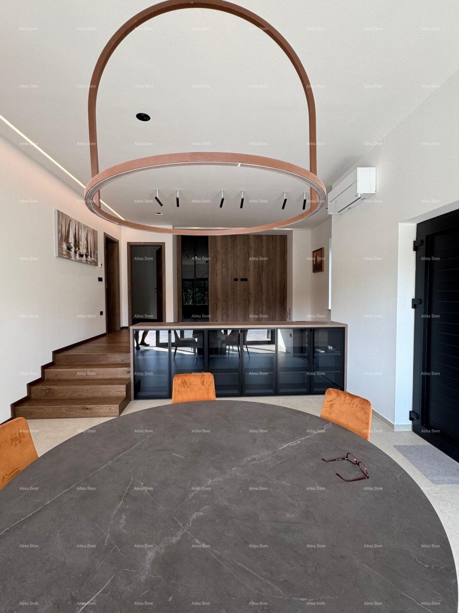 Istra – Medulin, impresivna vila uz šumu s pogledom na more 23