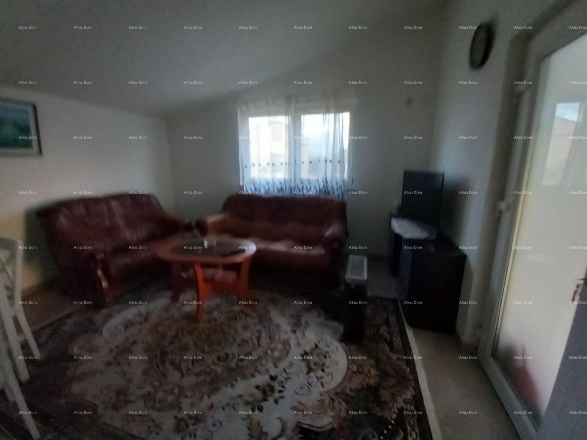 Sale of a house with two separate living units, Šišan! 11