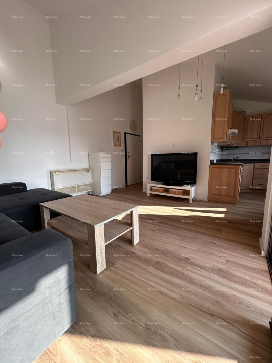 Dvosoban stan s pogledom odmah do mora 2