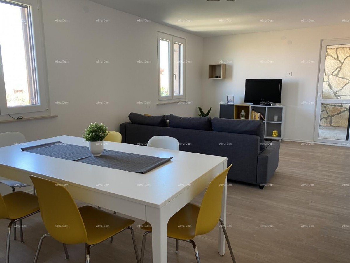 Umag, Crveni Vrh, hiša s tremi ločenimi apartmaji 3