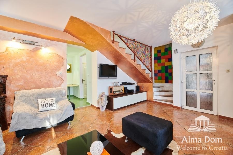 Kuća , blizina grada Umaga. 6