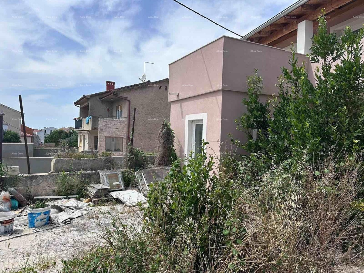 Продается фантастический дом с тремя квартирами в Медулине! 8