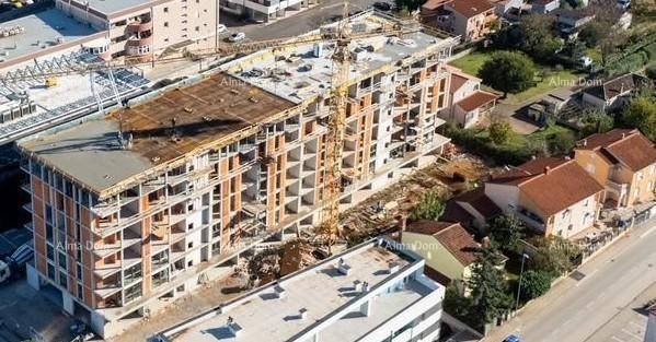 Pula! Višestambena, moderna zgrada s liftom, blizu centra. Stan s parkinim mjestom i spremištems67 11