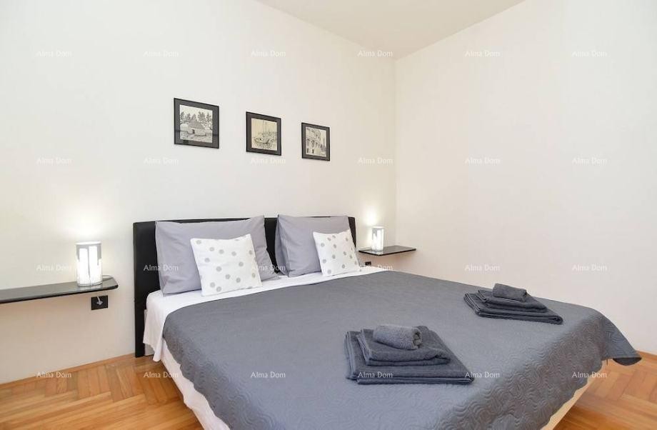 Na prodaju kuća s apartmanima u Štinjanu. 10