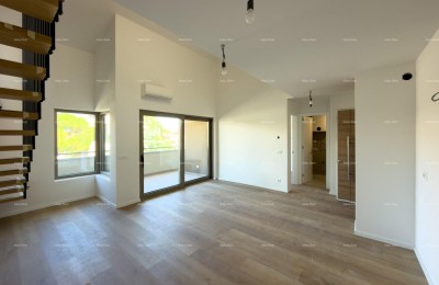 DVOETAŽNI APARTMA V CENTRU POREČA