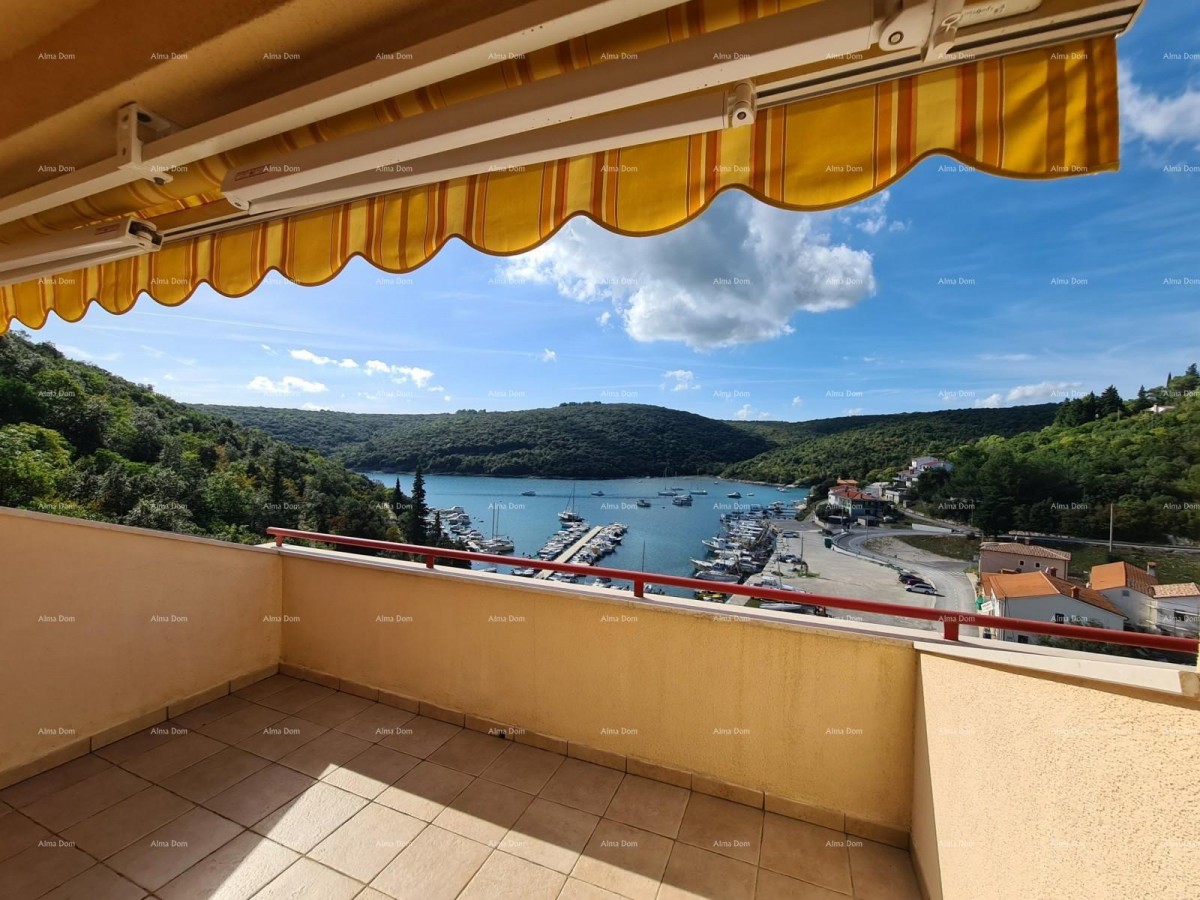Apartman sa otvorenim  pogledom na uvalu i more. 2