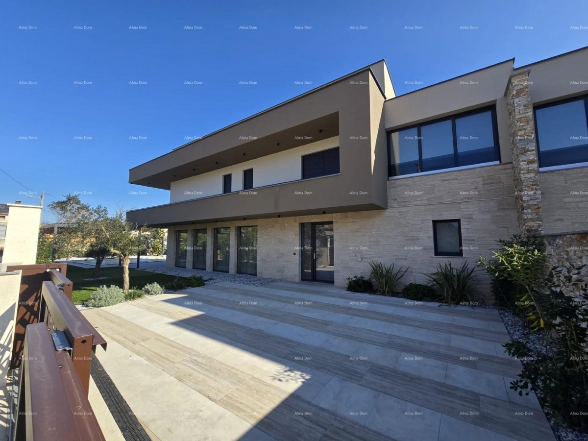 Modern villa with a pool and sauna, Marčana! 1