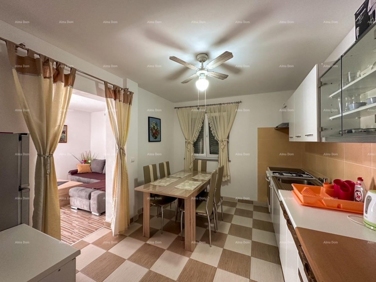 Vendiamo una casa con due appartamenti a Valbandon. 15