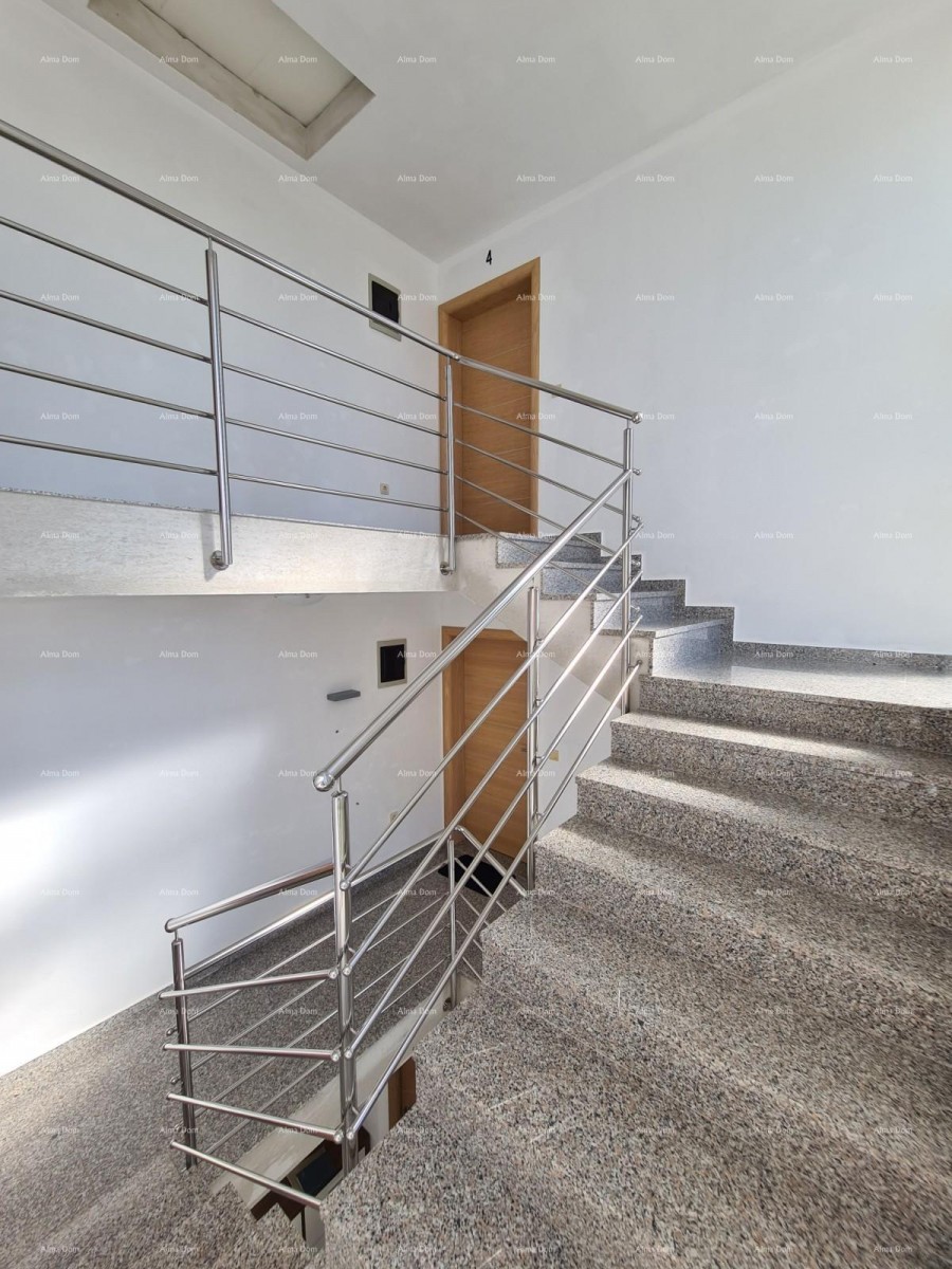 Medulin! Kuća sa 6 zasebnih stambenih jedinica! 23