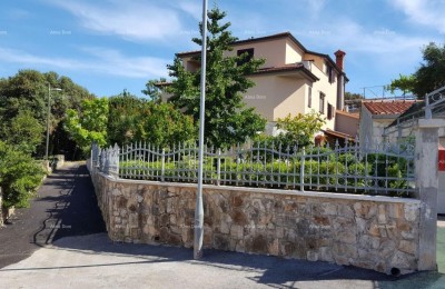 Detached near the beach!