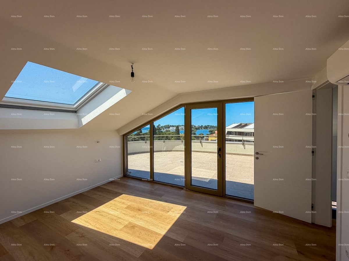 DVOETAŽNI APARTMA V CENTRU POREČA 20