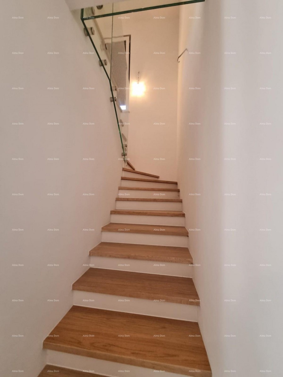 POREČ  TAR !!  Luksuzni dvoetažni stan s bazenom !S1 25