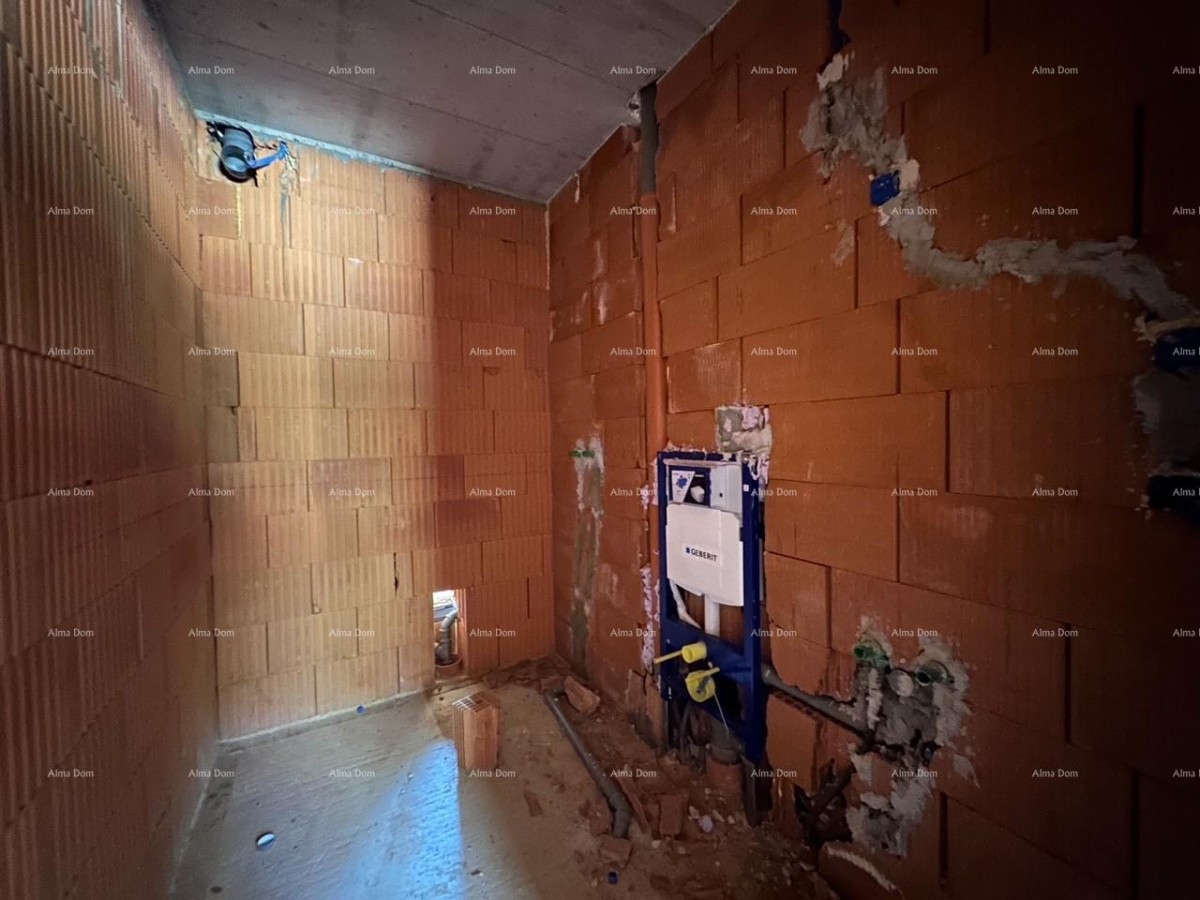 Umag.Продается сдвоенный дом на стадии черновой отделки 9