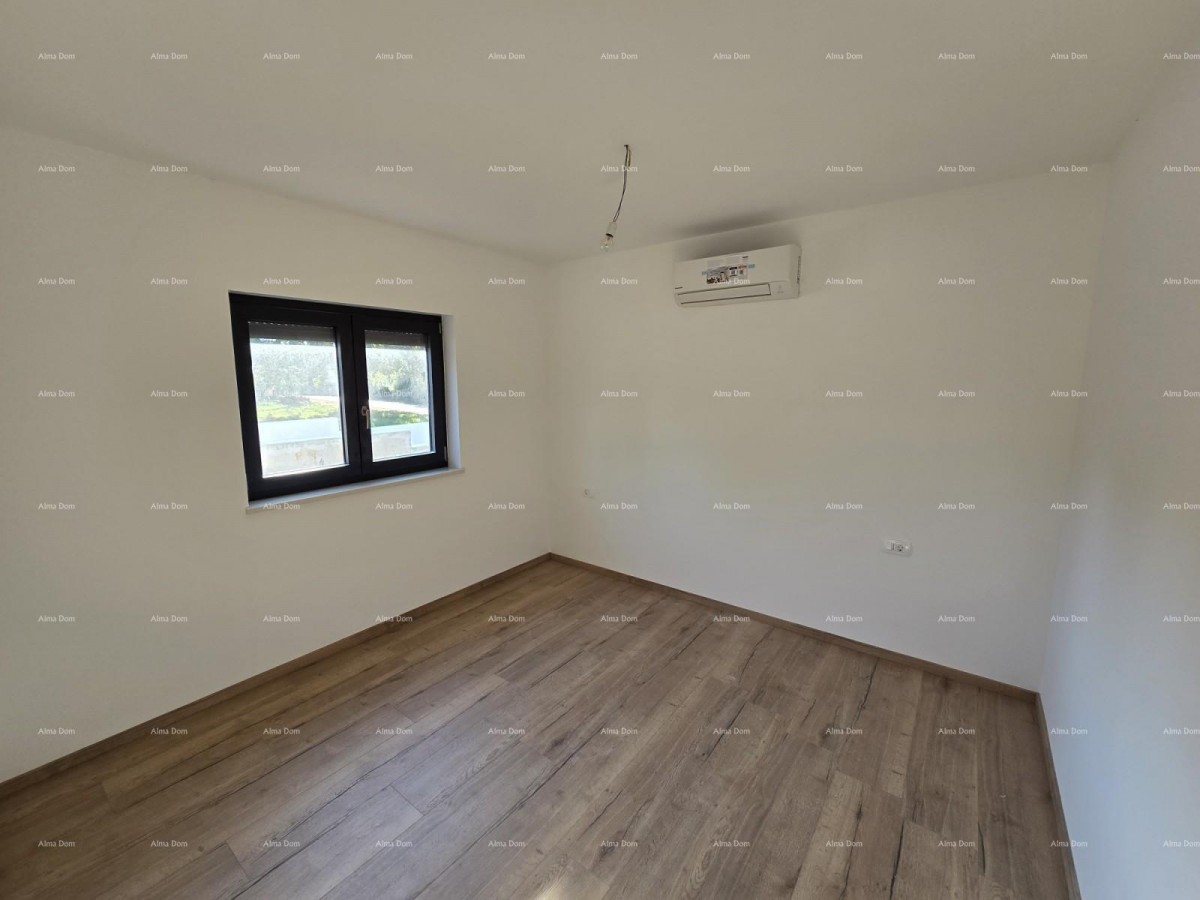 Two-bedroom apartment with a garden near the sea. MEDULIN. 6