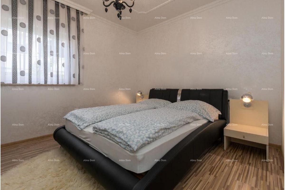 POREČ OKOLICA – Luksuzno uređen prizemni stan s bazenom na prostornem dvorišču 12