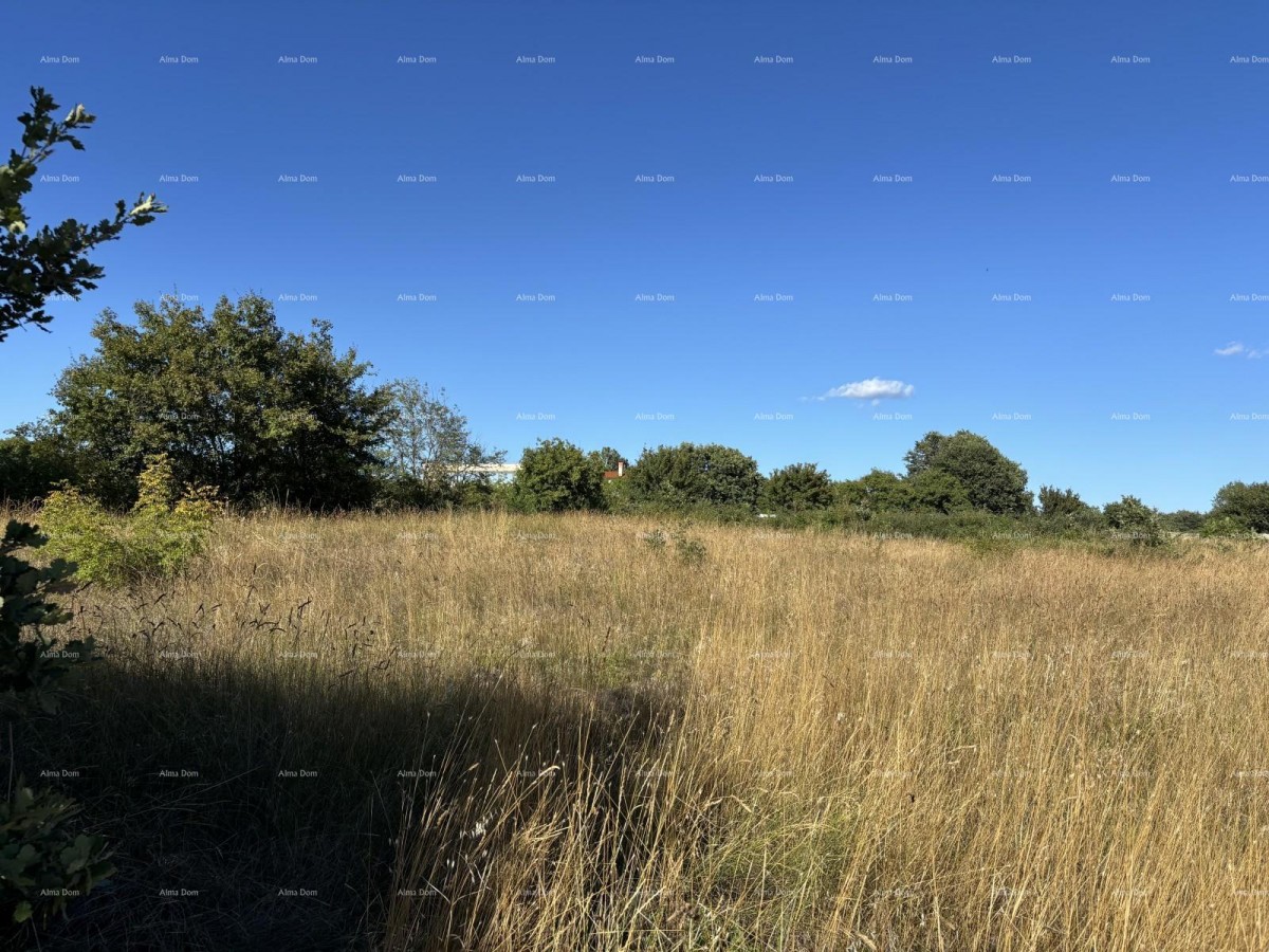 Zemljišče Kanfanar 11