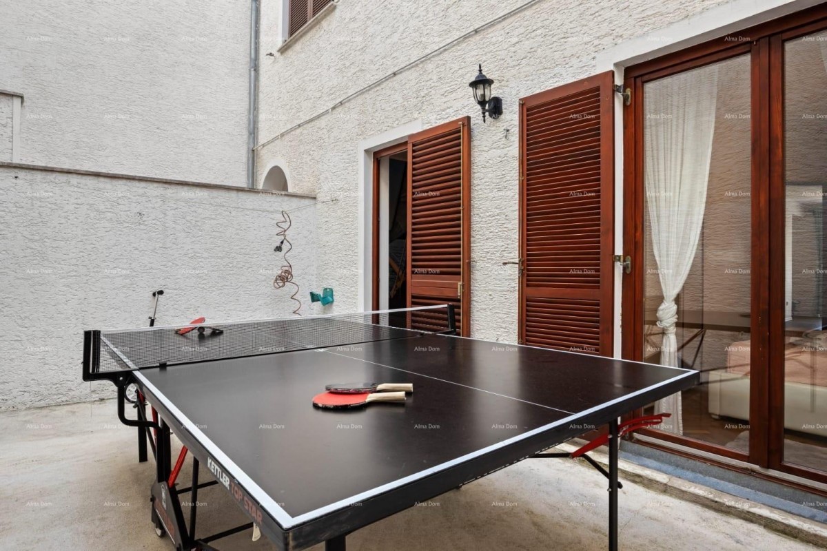 Appartamento in vendita in un'ottima posizione, Pola!Veruda Porat 18