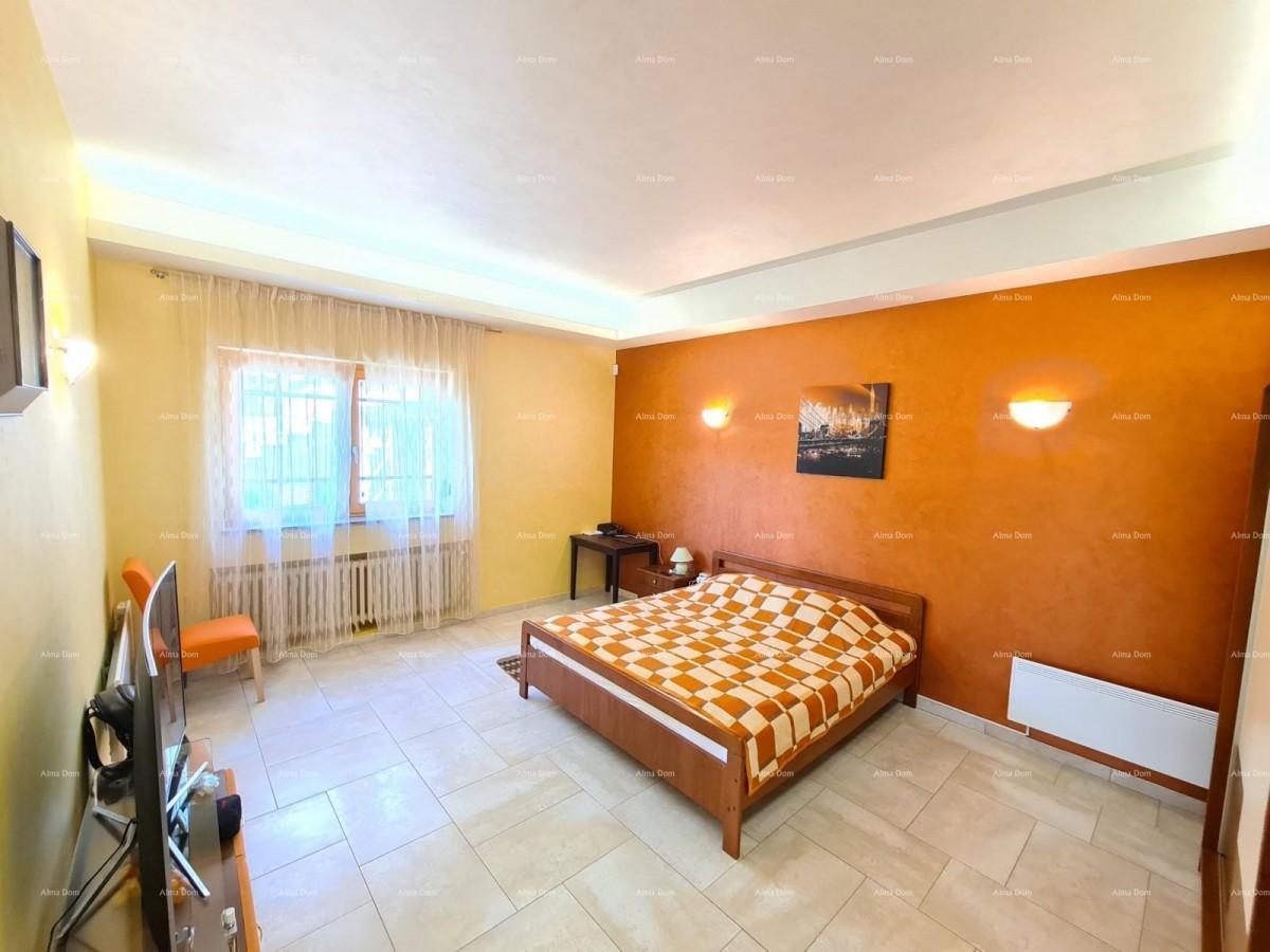 Пула. Зеленикa! Самостоятельный дом! 50 метров до пляжа! Вид на море! 40