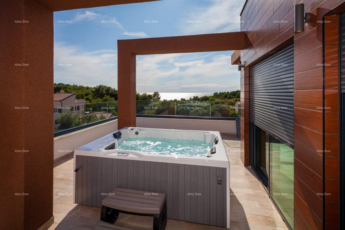 Moderna vila z bazenom v Premanturi 12