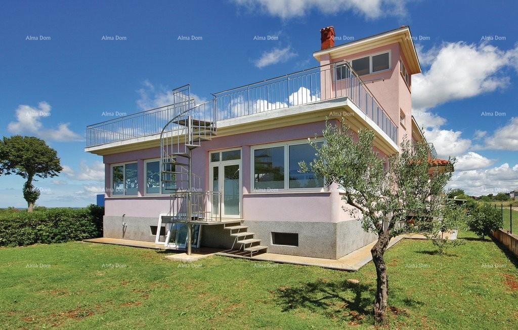 Продается дом с бассейном, Воднян 14