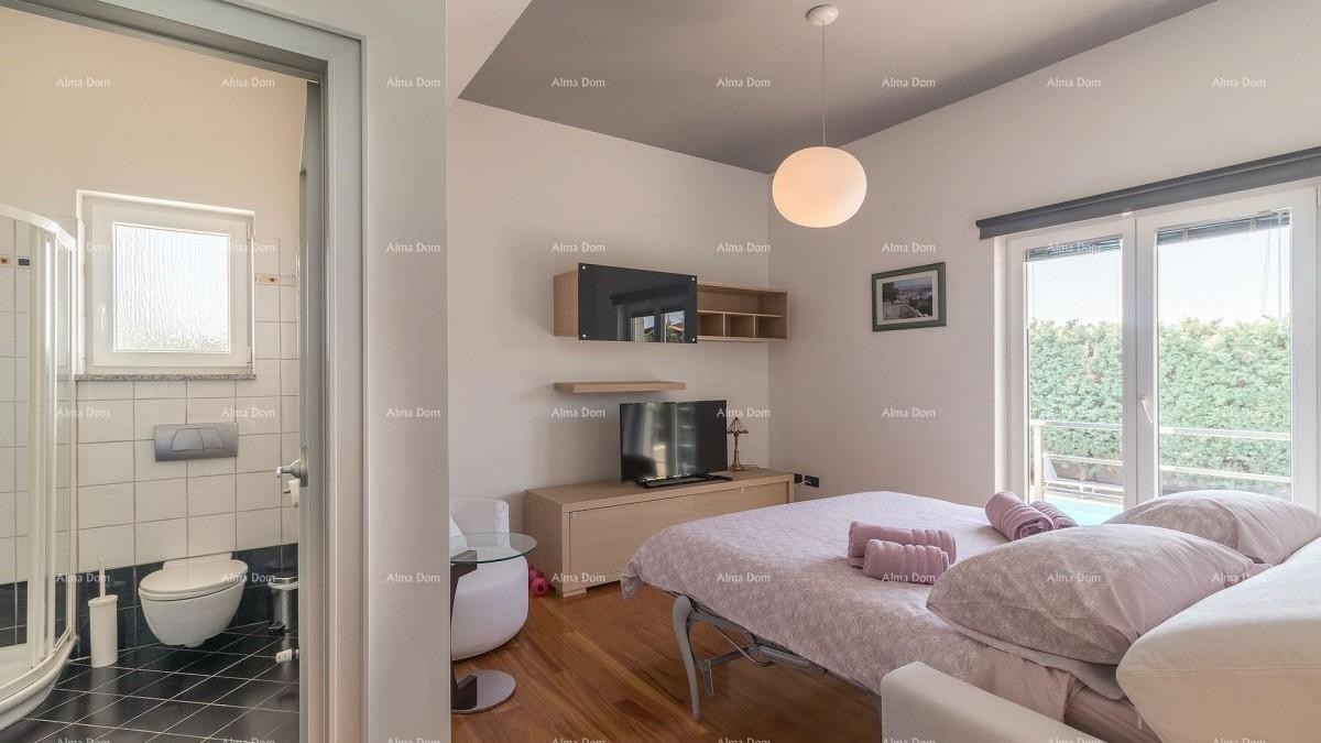 Pješćana Uvala  Turistično mesto na morju v bližini Pule. Ekskluzivna vila. 30