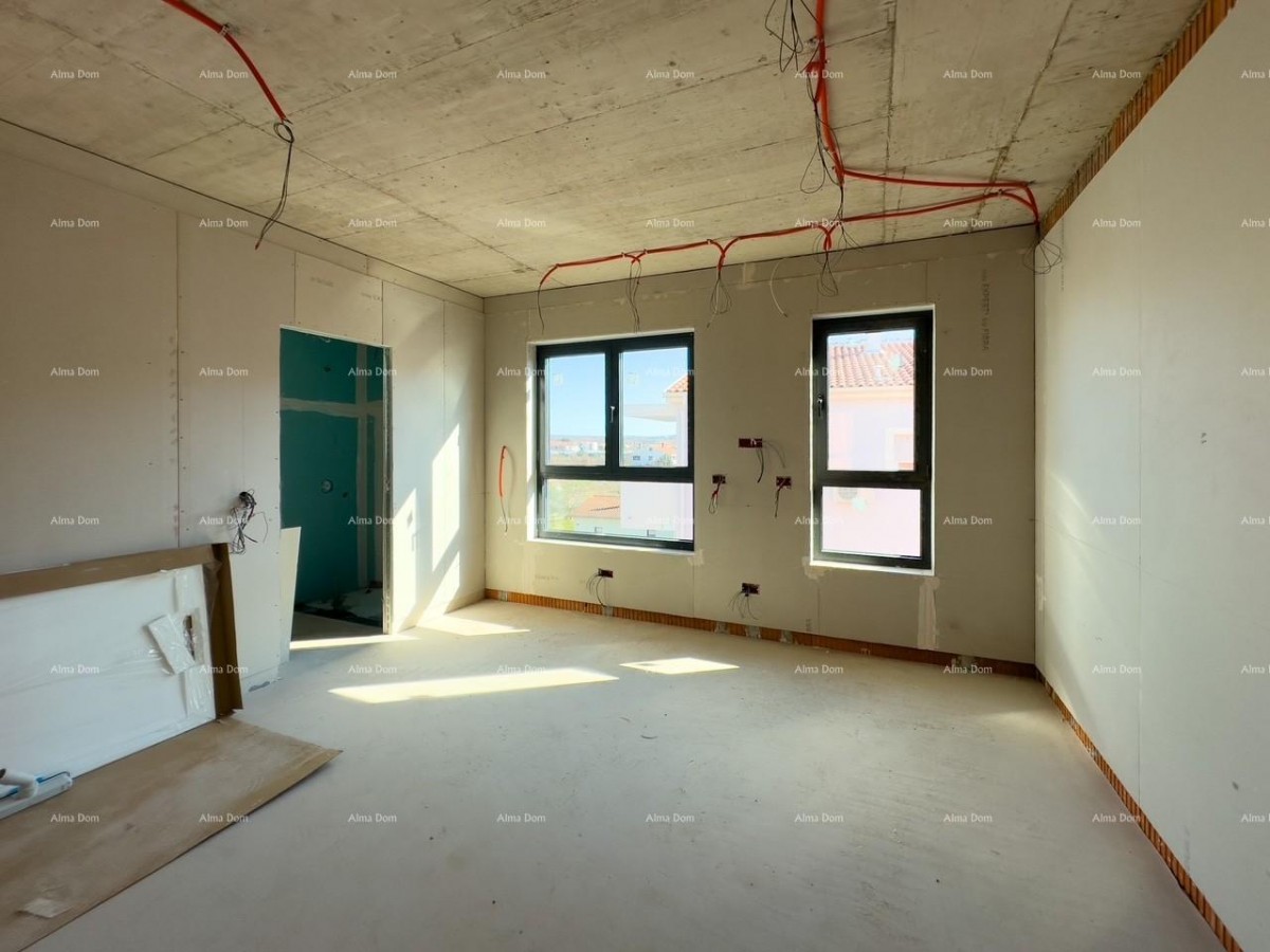 Продается квартира на втором этаже небольшого дома! 9