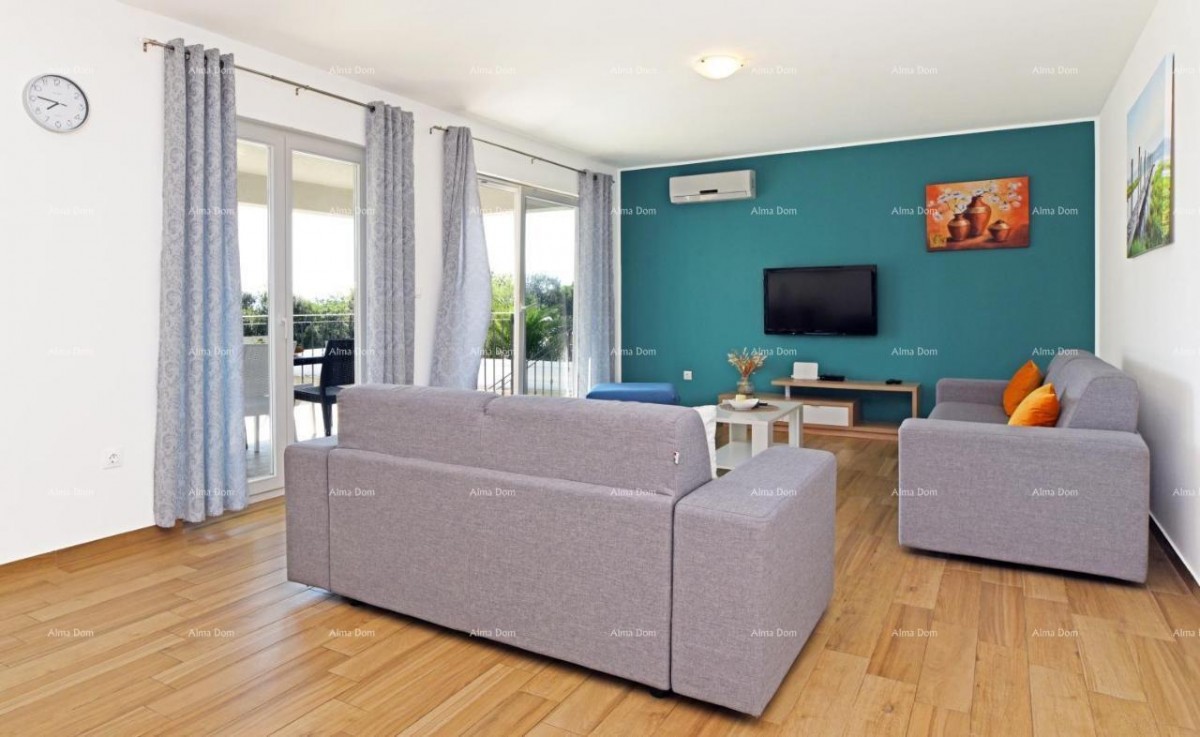 Raša – Villa con piscina privata e giardino 7