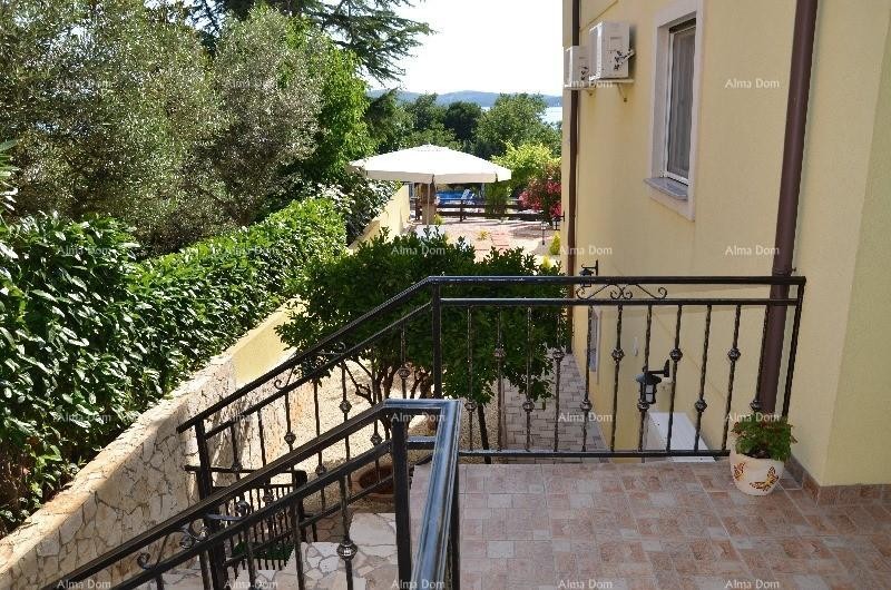 Apartmanski objekt s bazenom na odličnoj lokaciji, s pogledom na more u Medulinu 12