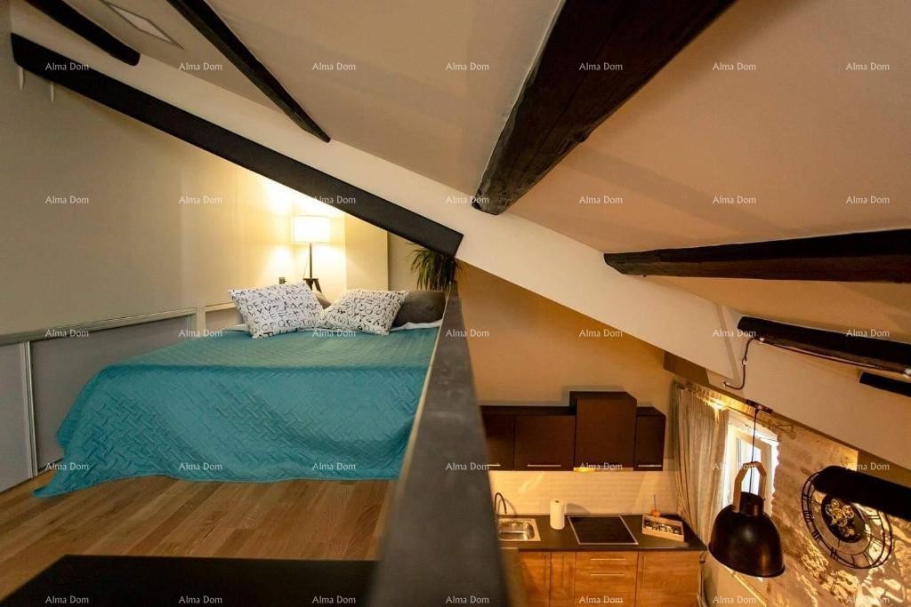 Prodaja - Elegantno urejen dvoetažni stan v stari jedrišču mesta, Rovinj! 12