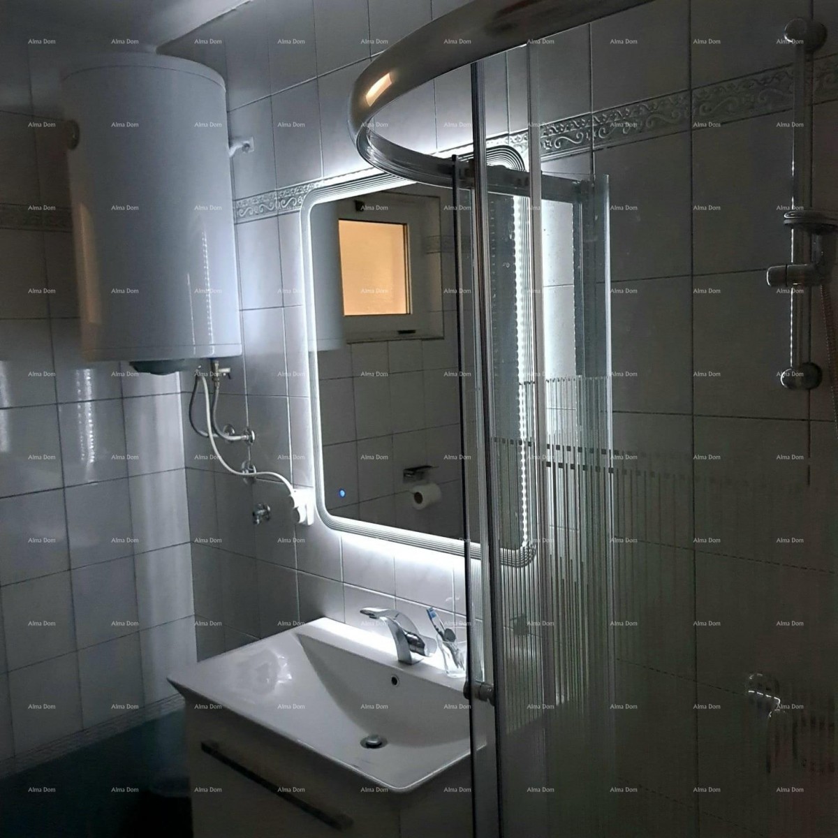 Prodamo samostojno hišo, Marčana 11