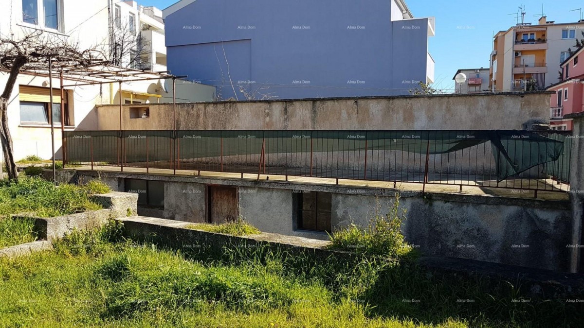 Pula!  Kuća s dva stana i velikim vrtom. Blizina Mup-a. 3