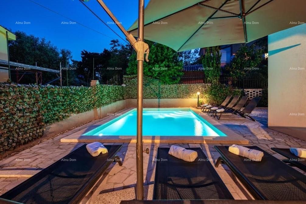 Prodaja kuće s bazenom i pogledom na more – Ližnjan 5
