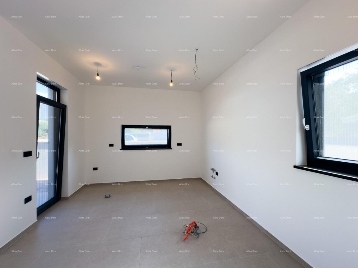 We are selling a semi-detached villa with a pool and a garage 3